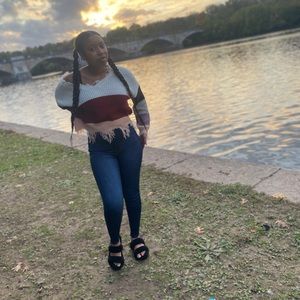 Meet your Posher, Faakhirah